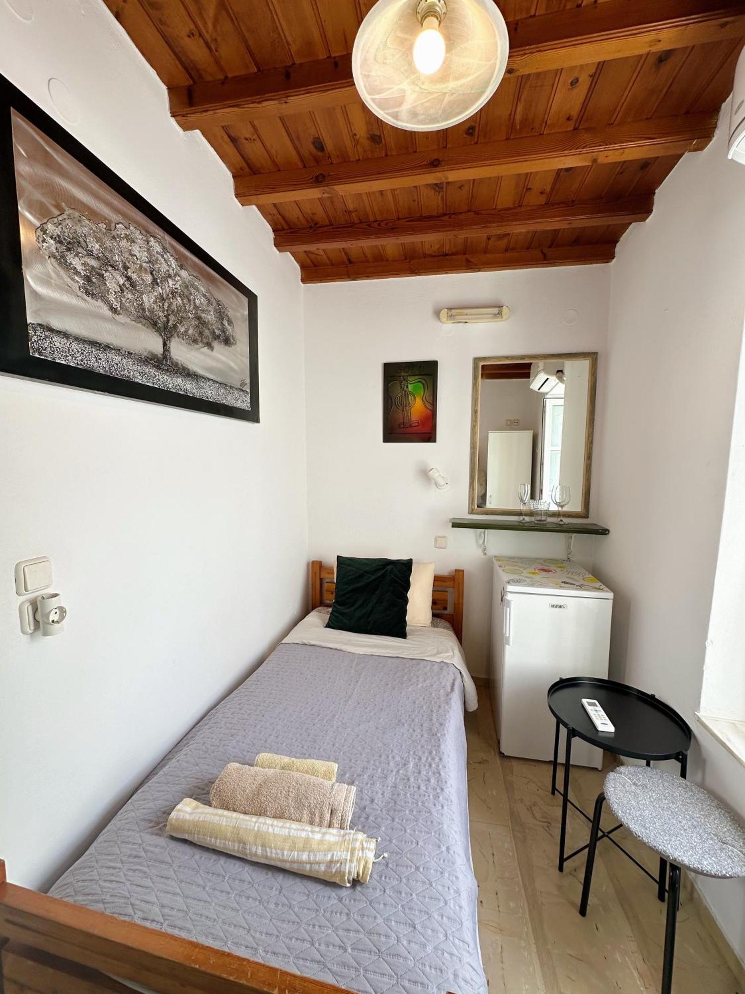 Solo Apartment
